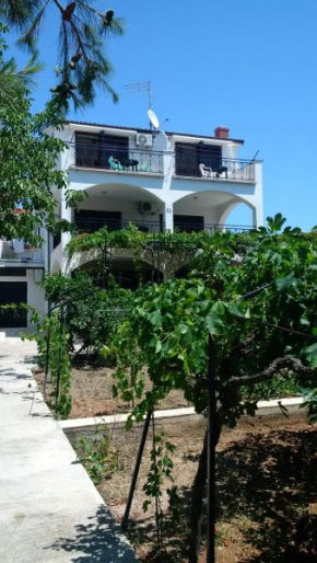 Отель Apartments Lucia & Marko  Бродарица